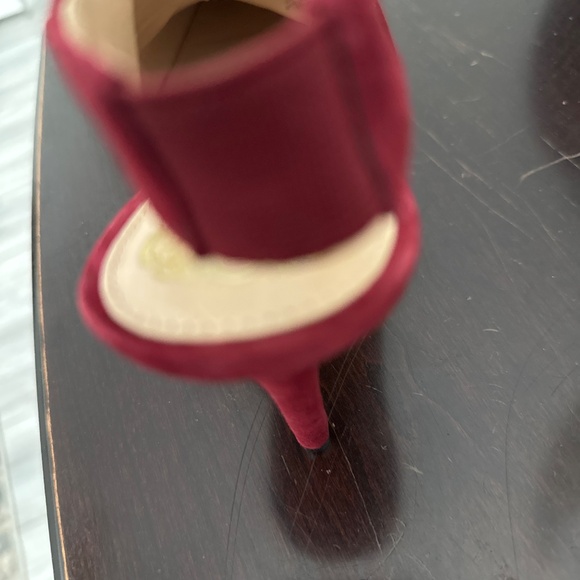 Vince Camuto Heel - Picture 6 of 7